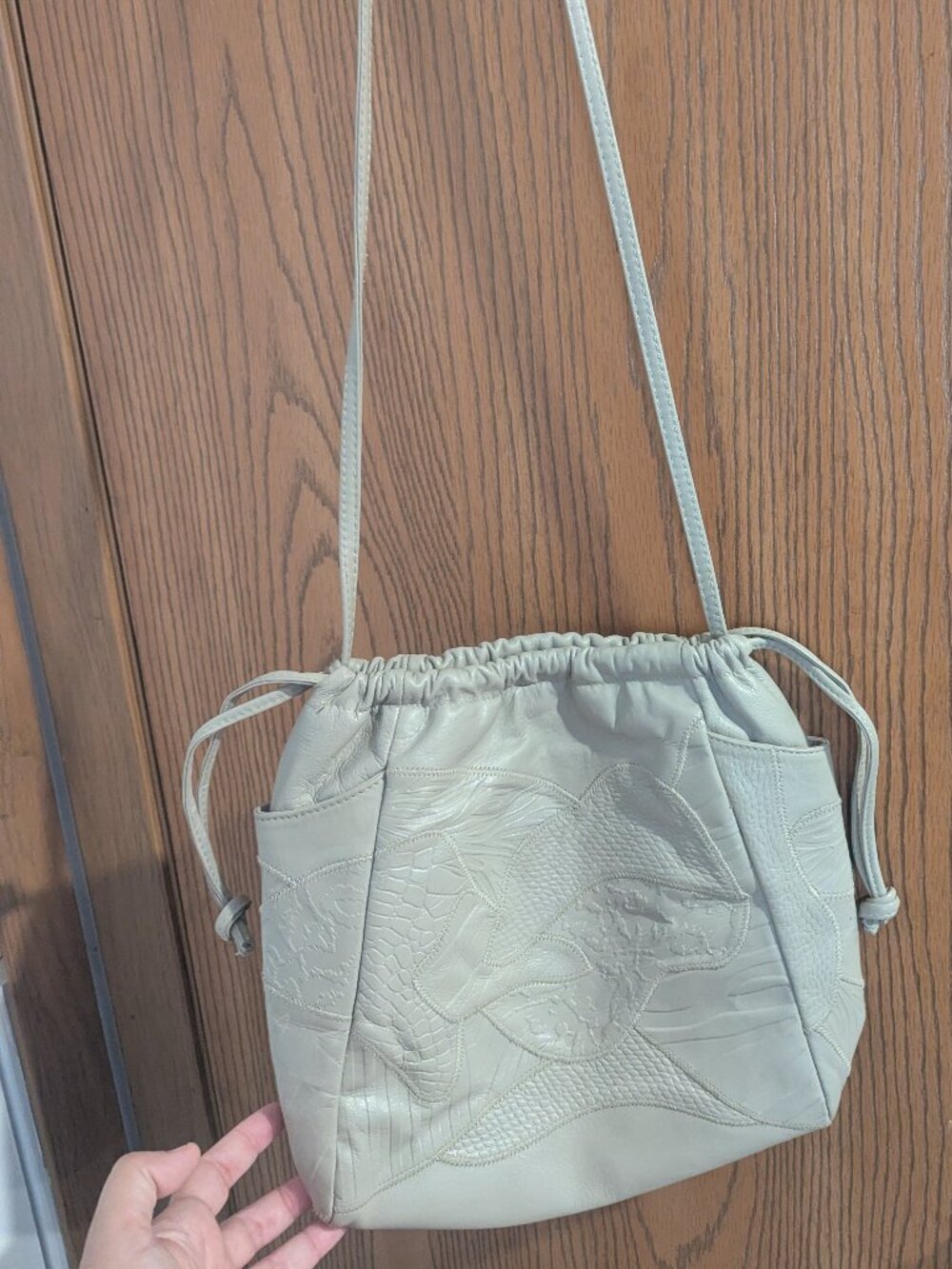 VTG Lyrella Stitch Patchwork Cinch Sack Snap Crossbody Purse Faux Leather Cream